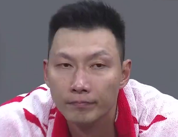 夺冠热门陷入困境，卫冕冠军面临考验的简单介绍