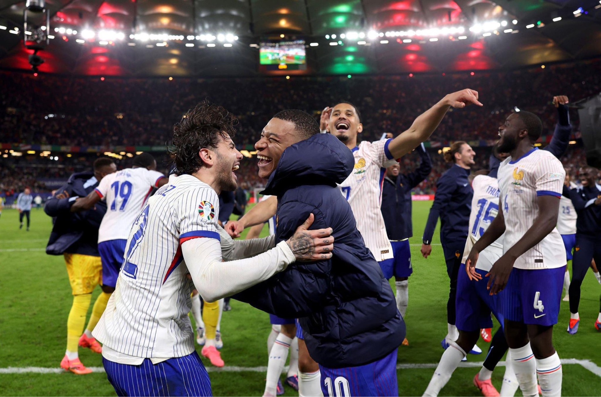 法国队对阵阿尔巴尼亚队，欧洲预选赛厮杀