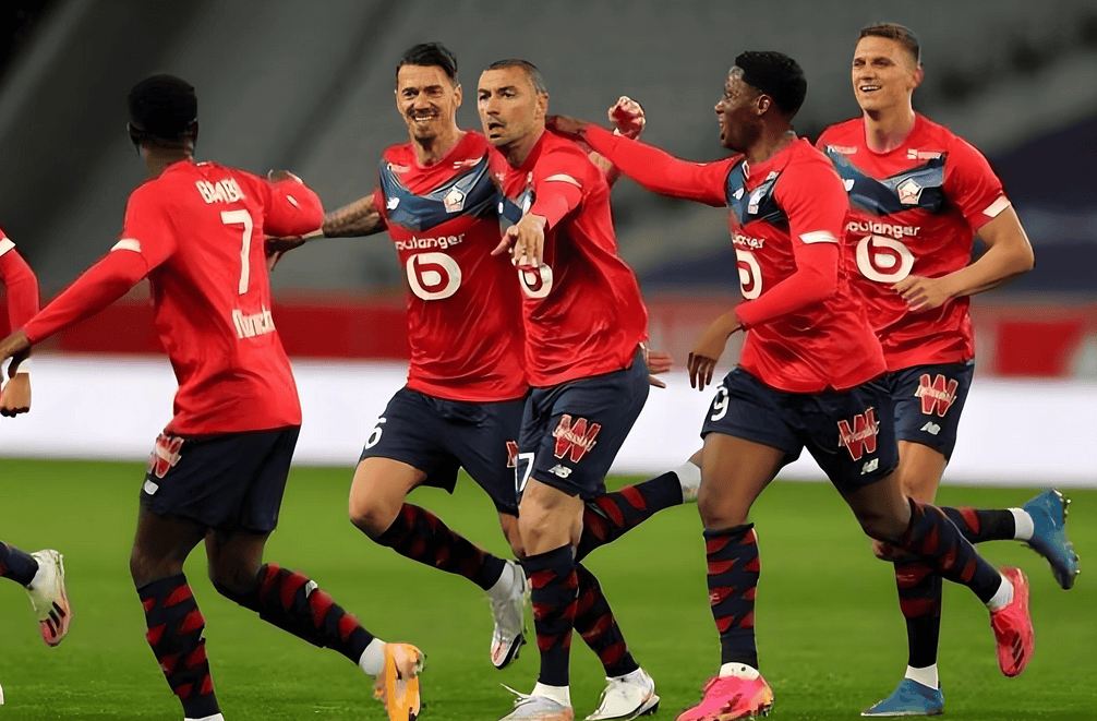 开云体育入口-里尔在比赛中表现出色，击败对手