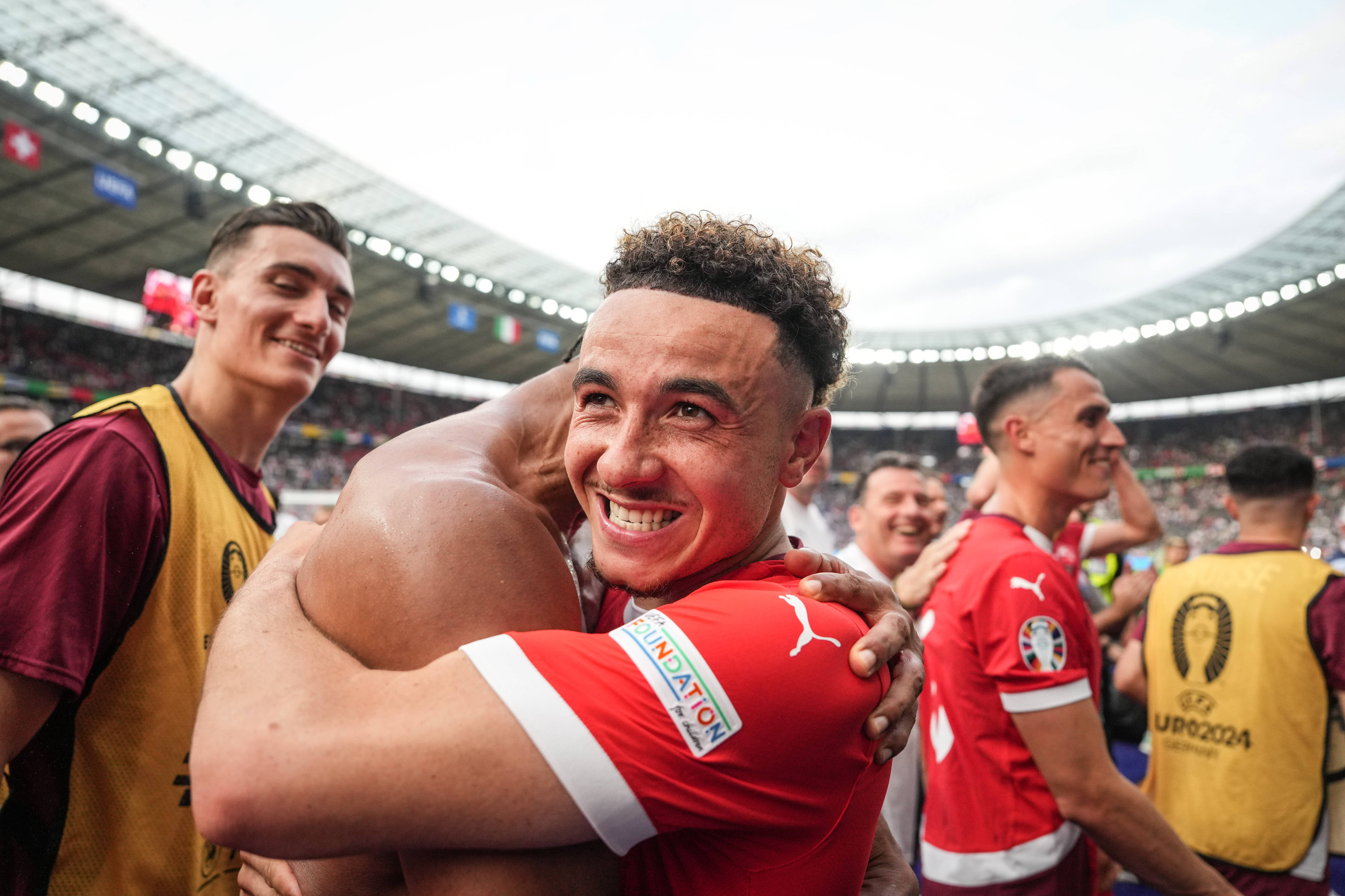 开云官网-瑞士队与丹麦战平，赢得晋级欧锦赛机会的简单介绍