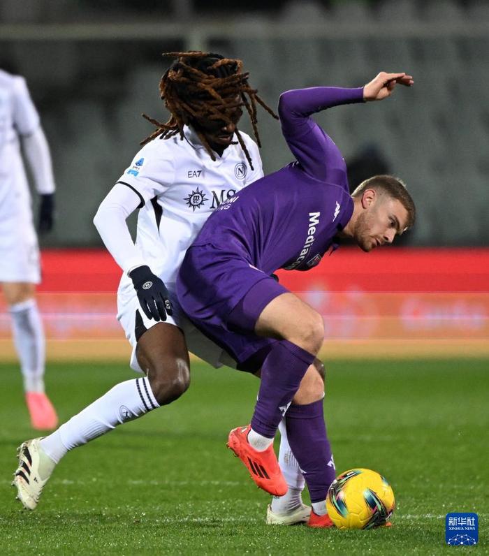 包含佛罗伦萨客场挽回颓势,结束三连败的词条 包含佛罗伦萨客场挽回颓势,结束三连败的词条