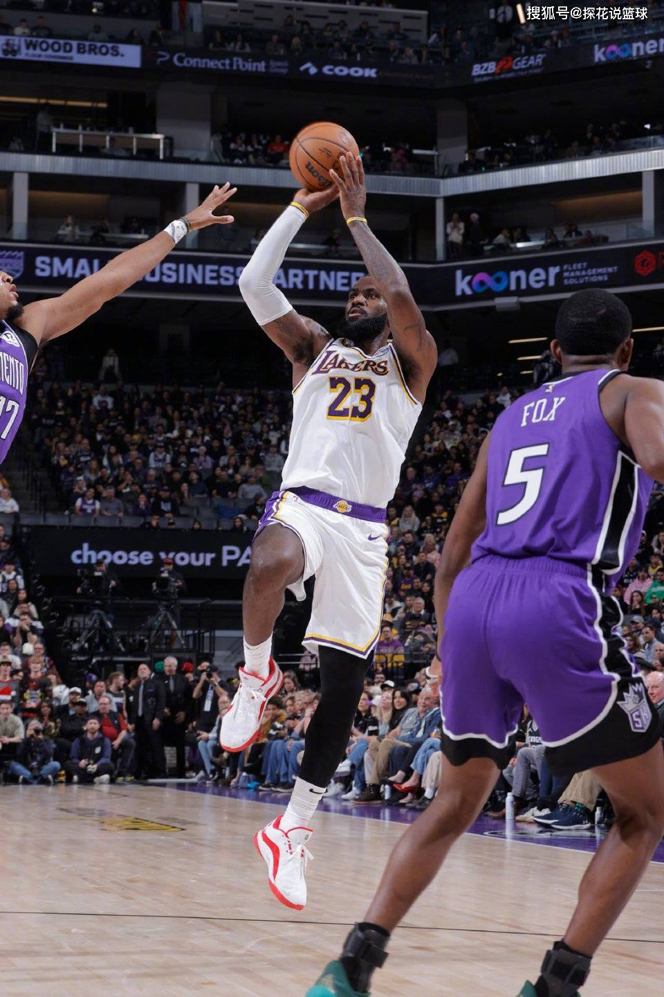 湖人逆转国王，詹皇绝杀助球队再获胜