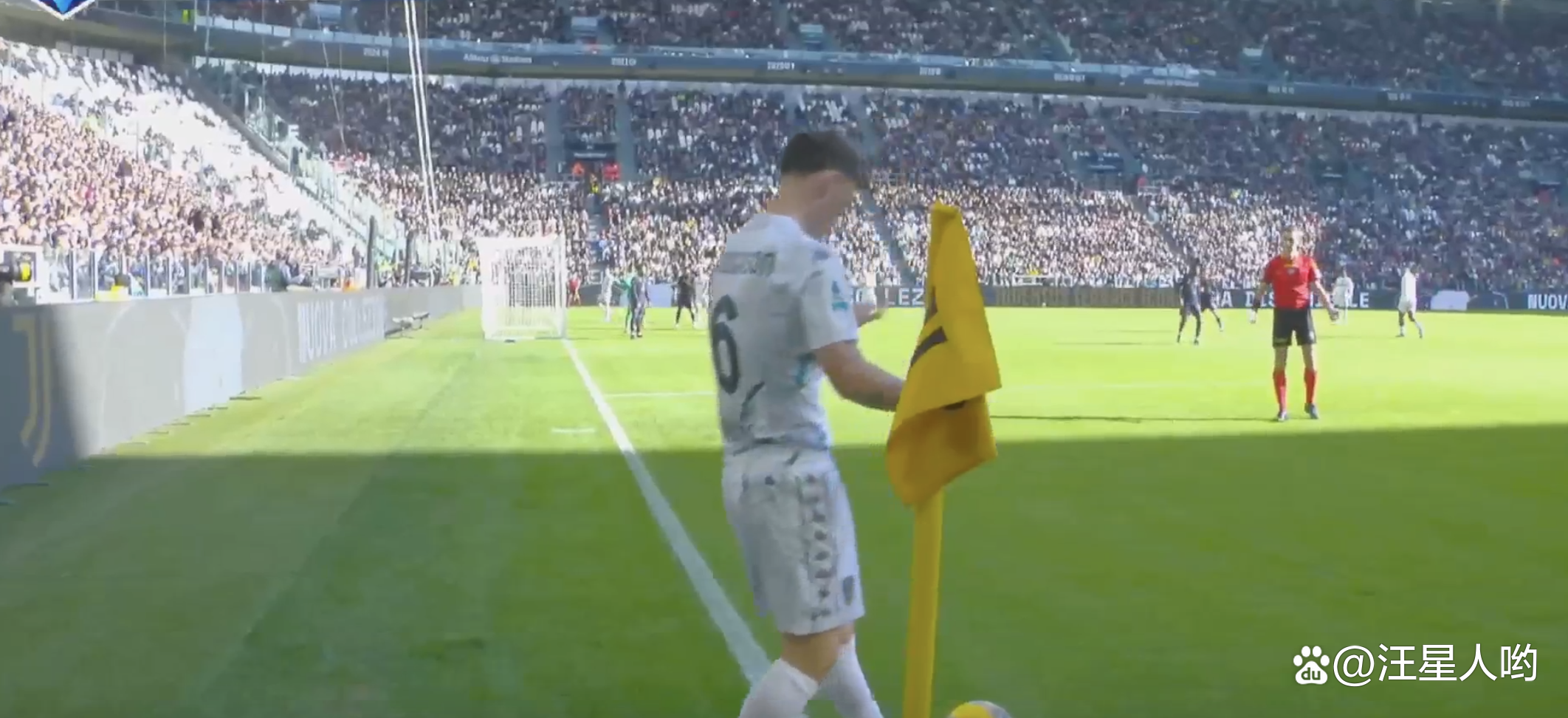 尤文图斯中场传球精准，为进攻添砖加瓦