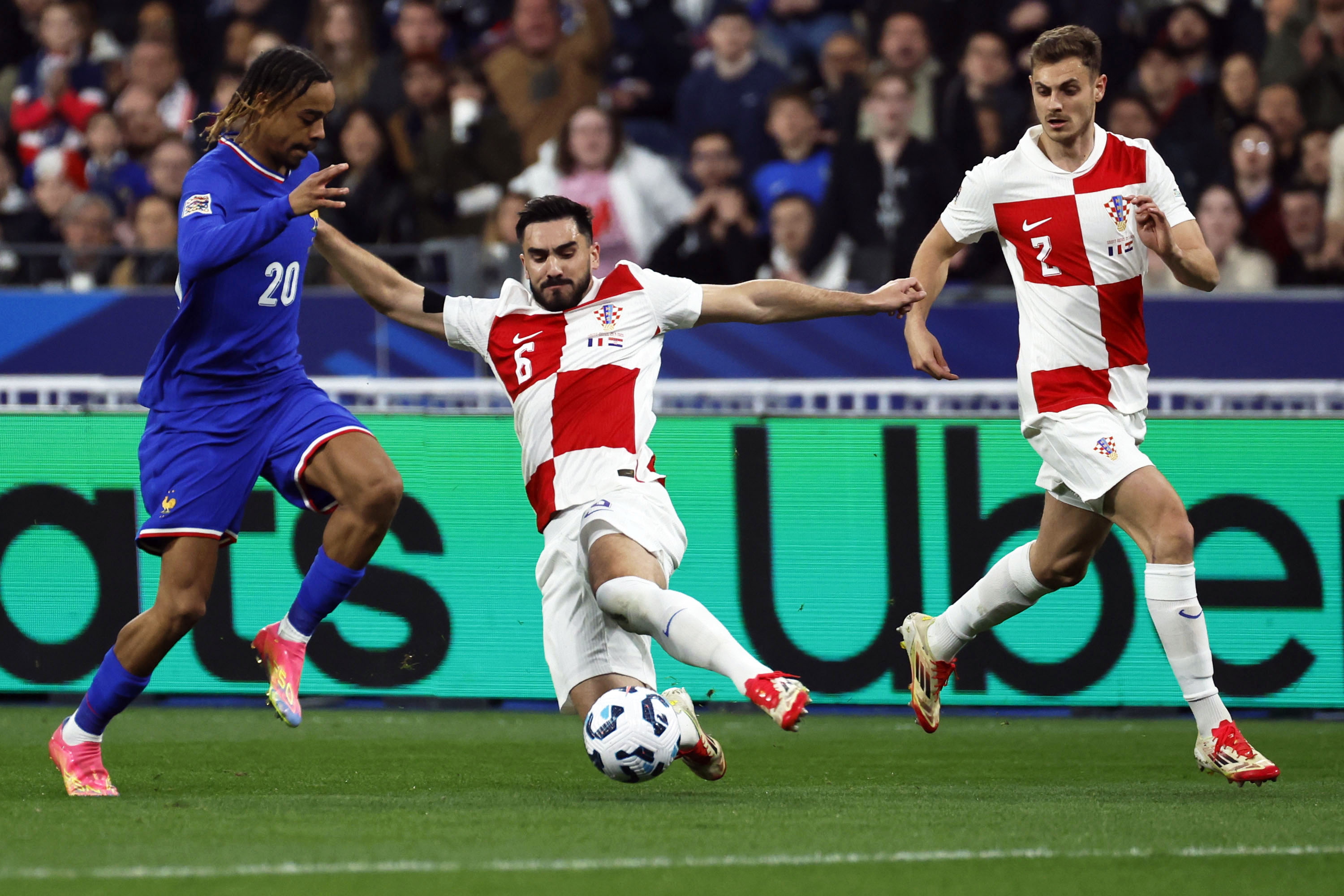 历史性时刻：欧国联决赛首次搬到大球场的简单介绍