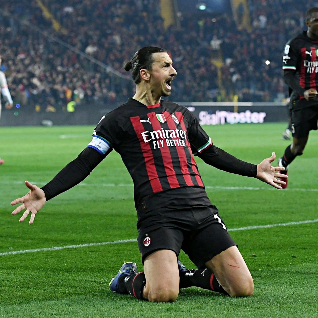 AC米兰客场逆转击败门兴，晋级希望大增