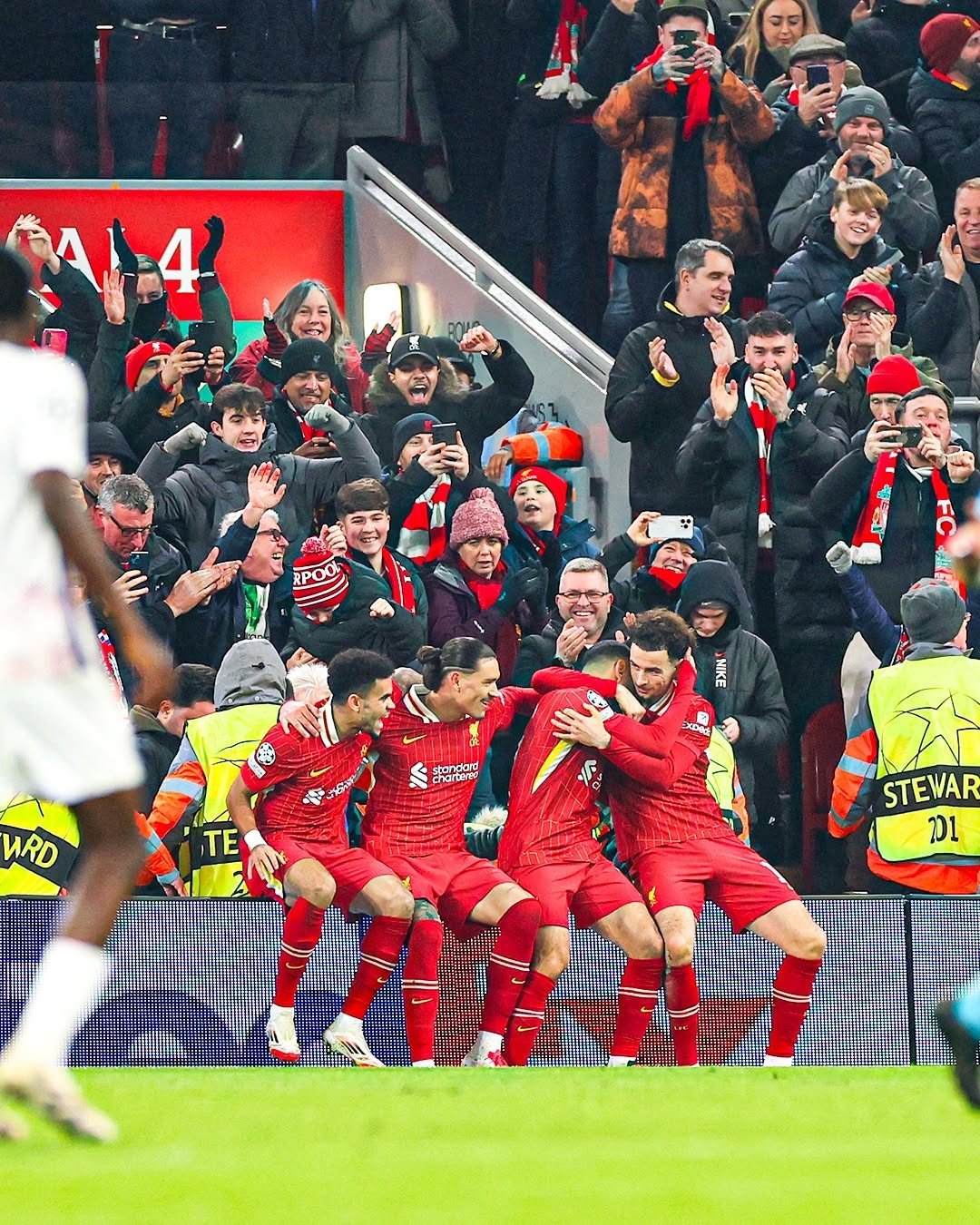 里尔主场失利,折损联赛前景 里尔主场失利,折损联赛前景