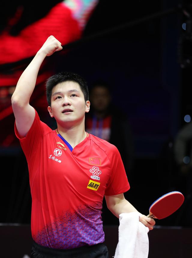 乒乓球男子单打决赛，中国选手夺冠