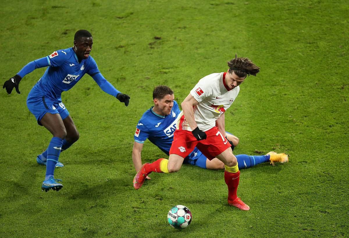 莱比锡红牛客场一球小胜，紧咬领头羊