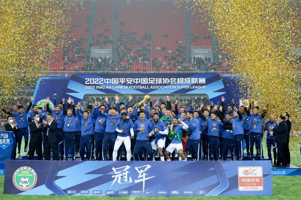 申花主场憾负，球队状态低迷面临调整解决困境