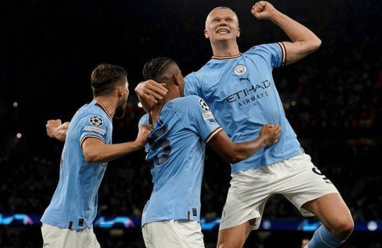 布莱顿主场战平，英超保级压力增大