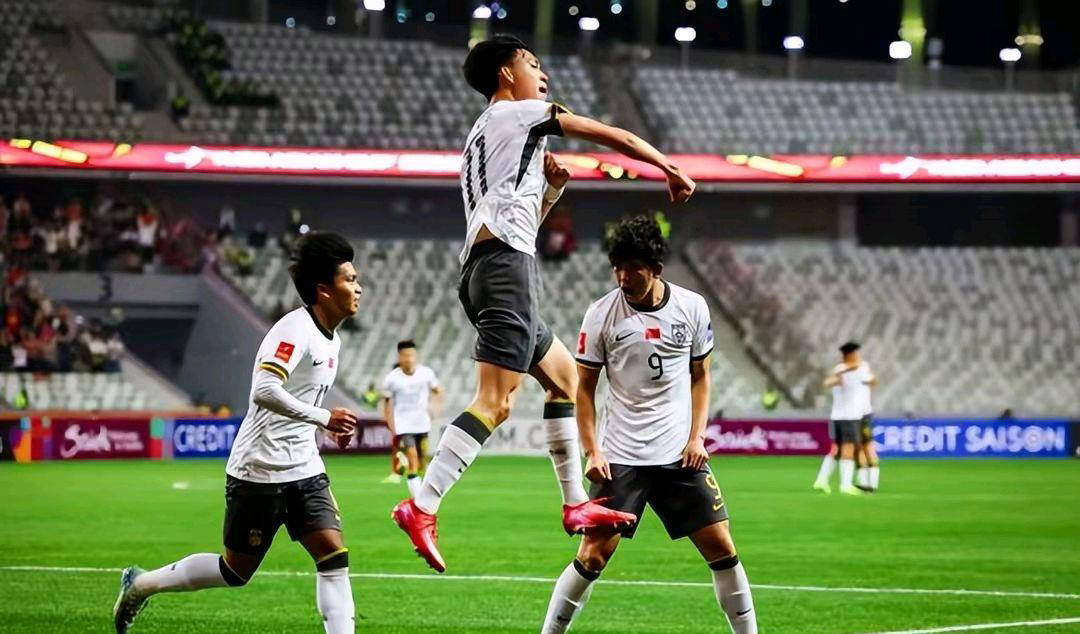 关于强强对话：洲际强队力争晋级的信息