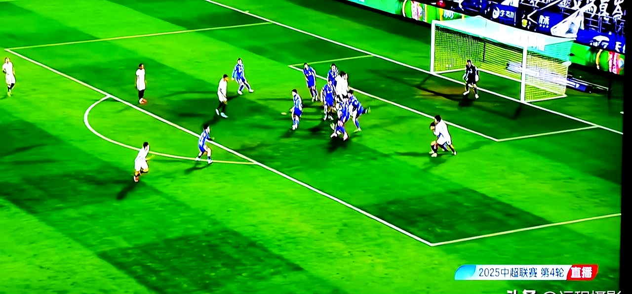 天津泰达惊险逆转，绝杀对手夺得胜利的简单介绍