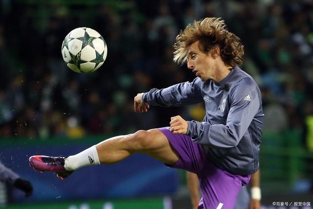 开云体育官方网站-关于沙尔克阵容体能不足，战绩低迷引发忧虑的信息