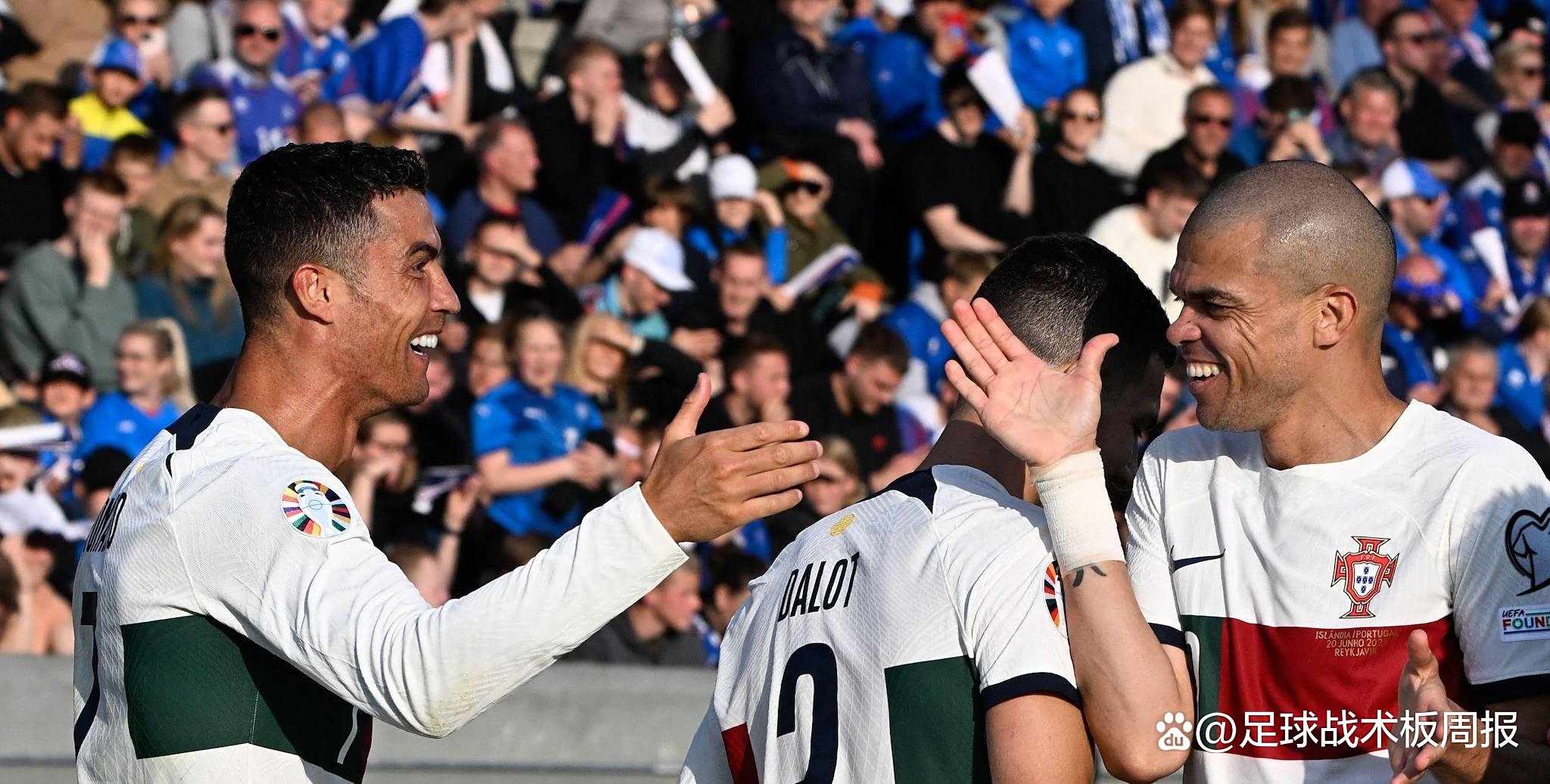 英格兰客场大胜摩尔多瓦，领跑小组