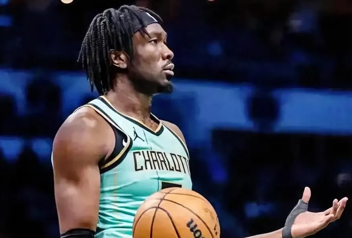 开云体育官网-黄蜂客场大胜活塞：兩經衛開打成雙將對手壓制