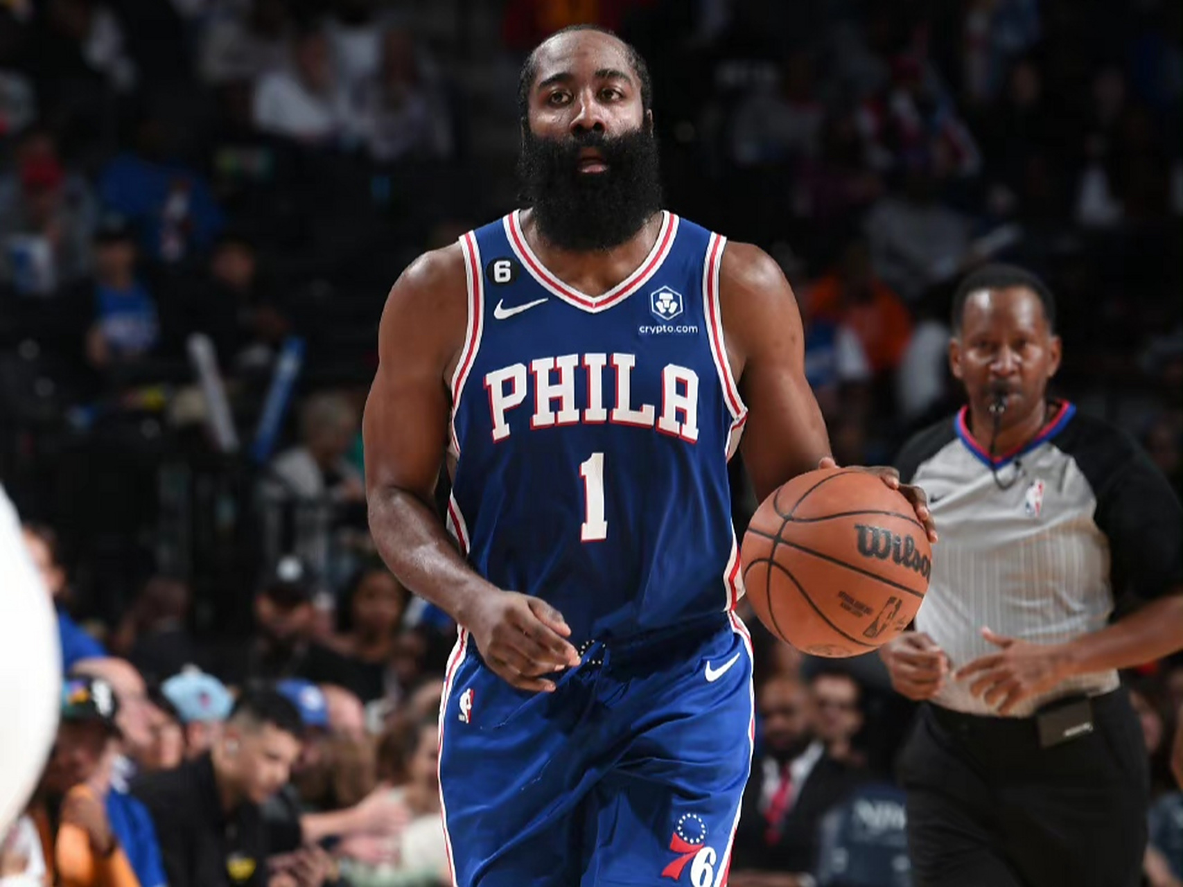 关于火箭击败76人，哈登高效攻防全面的信息