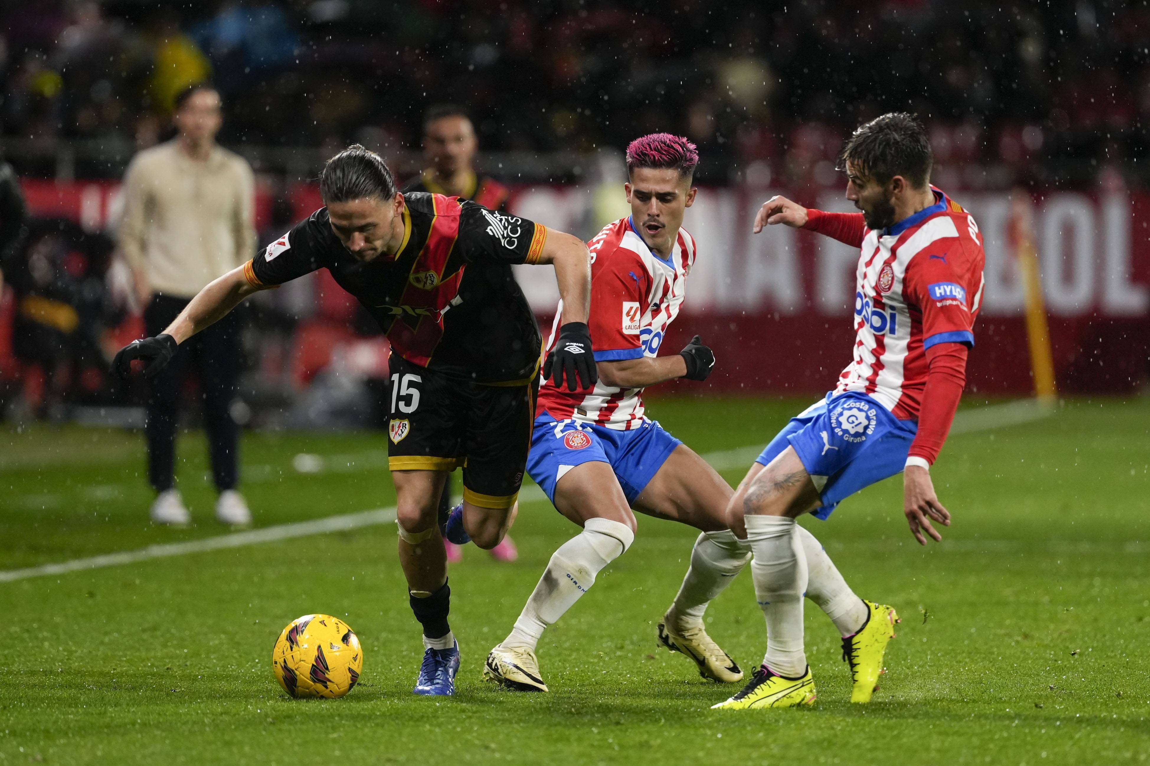 开云体育-足球比赛实力对决，技战术各显神通