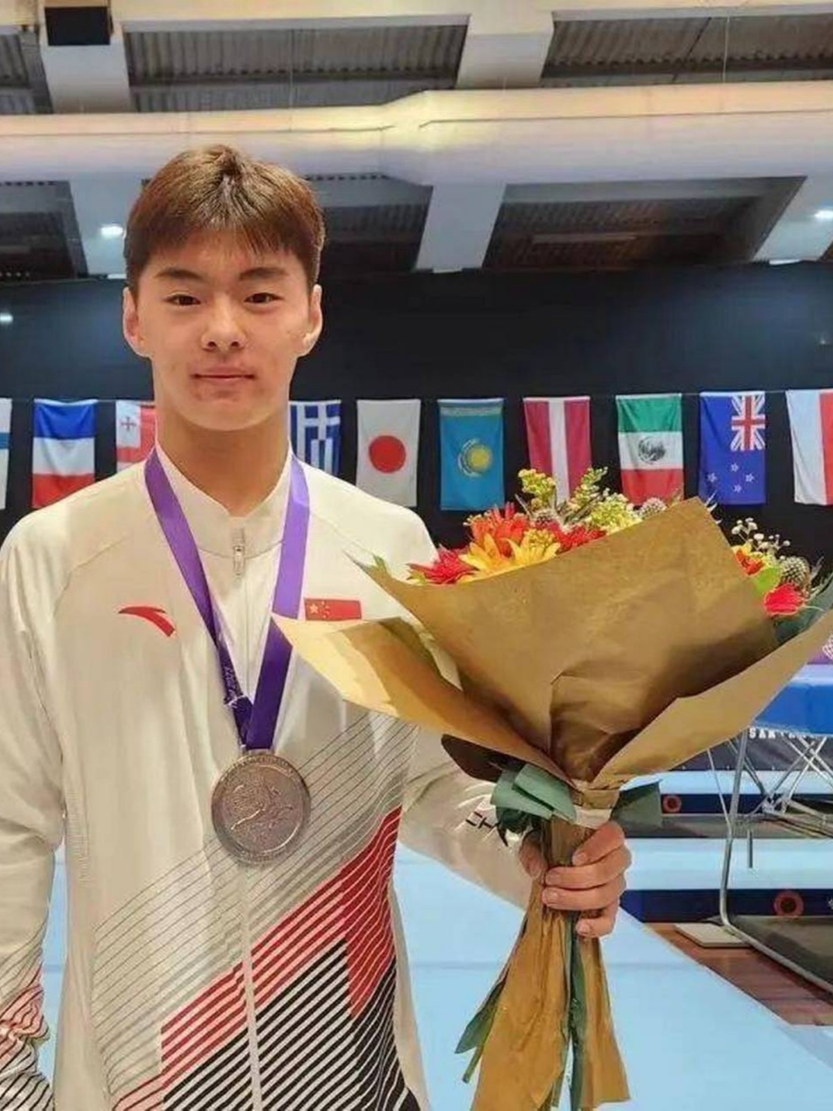 立陶宛射击高手稳定发挥，夺得冠军