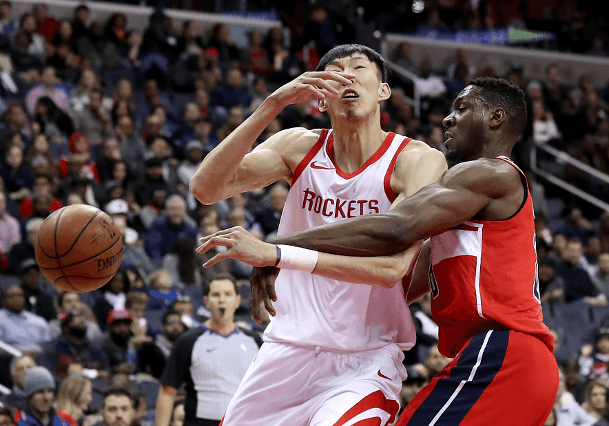 黄蜂客场惨败骑士，遭遇五连败