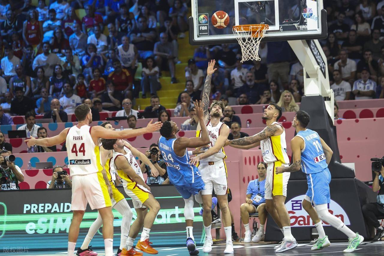 开云体育下载-西班牙篮球甲级联赛携手开战，各队实力阵容比拼争取冠军奖杯