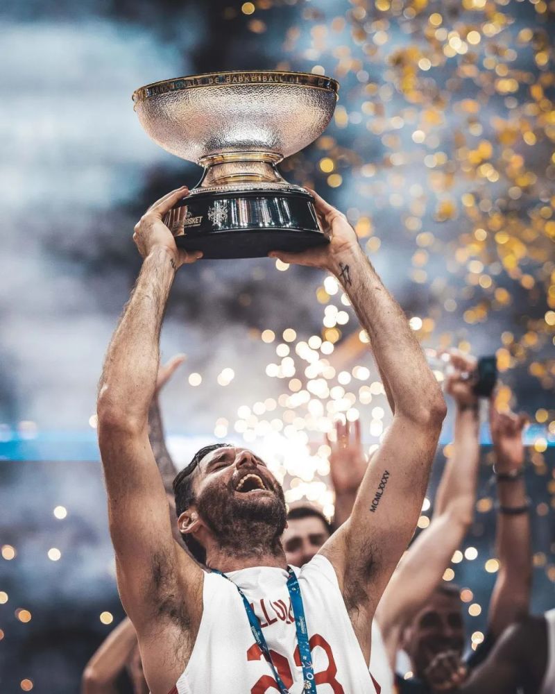 西班牙篮球甲级联赛携手开战，各队实力阵容比拼争取冠军奖杯