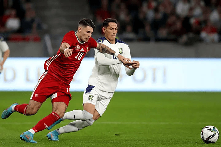 格拉纳达实现绝杀，逆转战胜对手