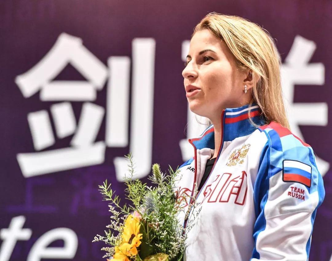 新西兰选手冲刺终点，摘得桂冠