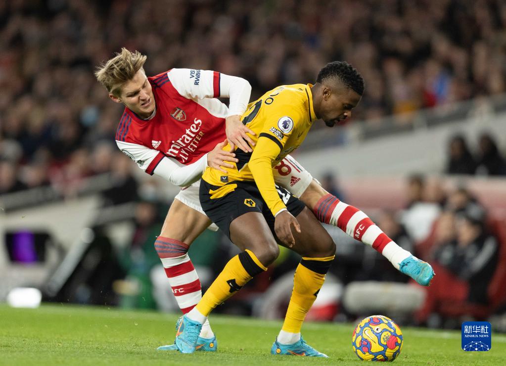 开云体育登录-莱斯特城大胜狼队，实力出众不容质疑