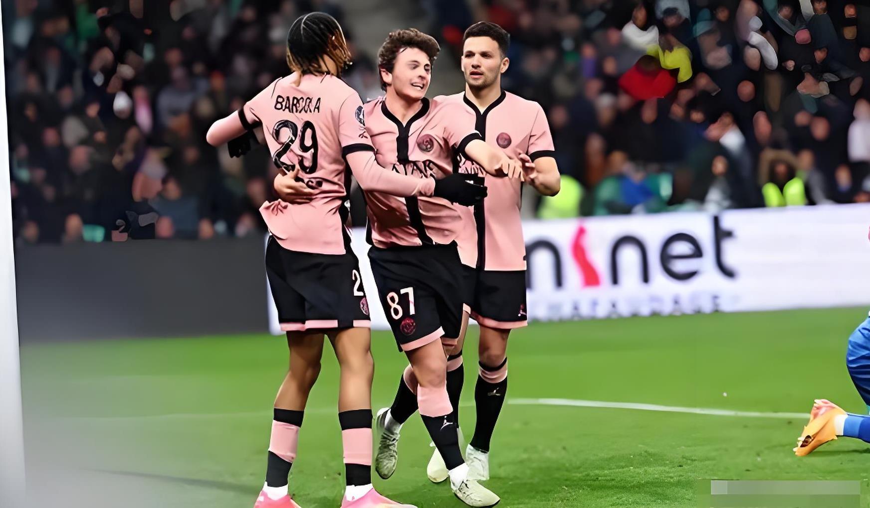 豪门队伍在欧预赛中展现实力，瞩目焦点